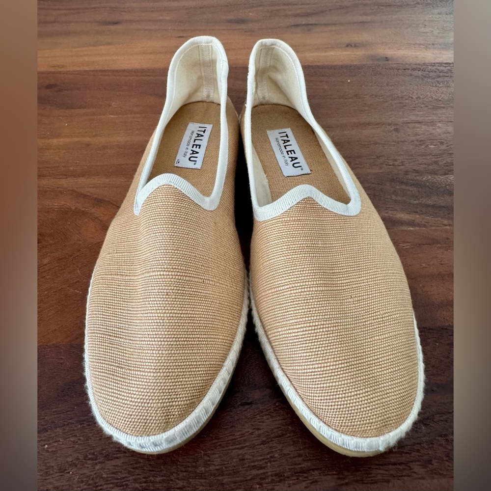 Italeau Allegra Flats Tan Canvas w/cream piping Handmade Italy Sz EU 39 US 8.5